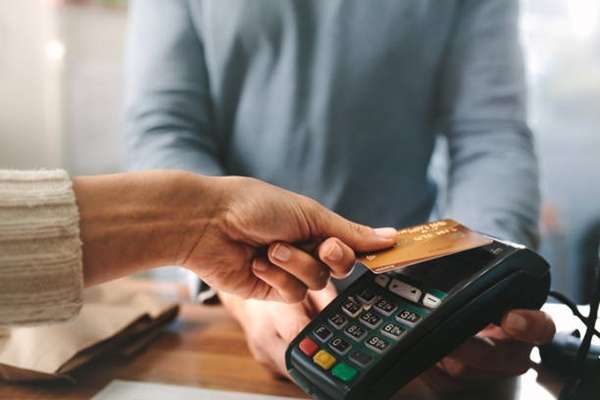 Dịch vụ cà thẻ tín dụng lấy tiền mặt